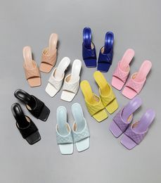 Sandali da donna casual da esterno Donneple Flip Flip Flip Summer Diamond in pelle piatta non colpita Durevole Banquet Allmatch Scarpe6352141