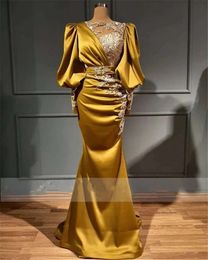 2024 sexy goldene Abendkleider tragen Juwel Hals Langarm Illusion Spitzen Applikationen Meerjungfrau Kristallperlen formelle Promise -Party -Kleider plus Größe 0513