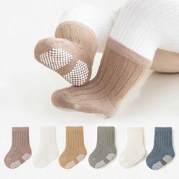 Kids Socks New Spring Baby Socks Cute Solid Colour Anti slip Floor Socks 3 Pair Childrens Middle Socks 0-5Y d240513