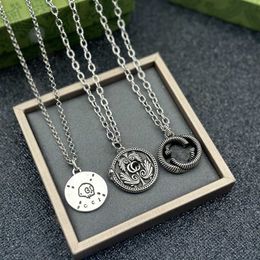 Necklace Gu Jias New Necklace Dyed Black Double G Mens and Womens Interlocking Style Worn Out Casual and Handsome Couple Gift 1GPK