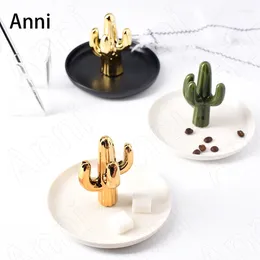 Decorative Figurines Creativity Gilded Cactus Jewelry Tray Nordic Modern Dressing Table Cartoons Ring Necklace Storage Display Rack Home