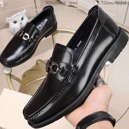 Leather Shoes for Men European Style Horse Buckle Square Head Thick Sole High Casual Metal Busin ferragmoities ferragammoities ferregamoities feragamoities ZJM5
