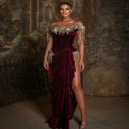 Aso Ebi 2021 Arabic Burgundy Stylish Velvet Evening Dresses Beaded Sexy Prom Dresses High Split Formal Party Second Reception Gowns ZJ2 258l