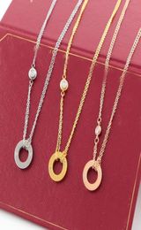 2019 LOVE Circle Pendant Rose Gold Silver Color Necklace for Women Vintage Collar Costume Jewelry with original box set4989626