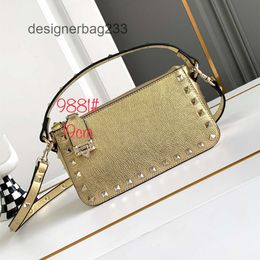 Underarm Buckle Designer Bag Bags Rivet Vo Rock Stud Valenteino Crossbody Fashion Lock Womens 2024 Small Lychee Leather Handheld Single Shoulder RWEI