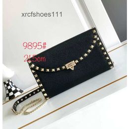 Chain Lady Square Bags Wallet Vo Purse Rivet Stud Rock Small Female 2024 Fashionable Valentteno Event Shoulder Envelope Simple Handbag Bag Handheld New KOJP