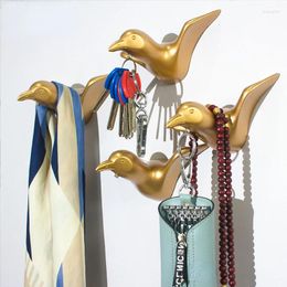 Hooks European-style Pure Handmade Seagulls Bird Magnet Hook Environmentally Friendly Resin Fashion Light Luxury Home Wall Accessories