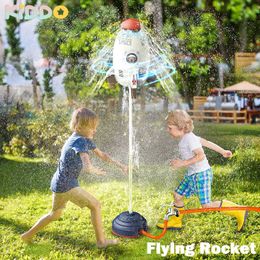 Gun Toys Sand Play Water Fun Space Jet Sprinkler Spinning Flying Splash Playing Water Toy Summer Outdoor Hydrodynamic Launcher Childrens Bath Toy STEML2405