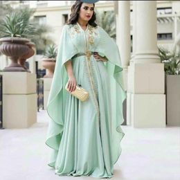 Mint Green Formal Evening Dresses with Long Sleeves Luxury Gold Embroidery Detail Kaftan Caftan Arabic Abaya Occasion Prom Dress 247R