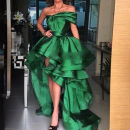 Green Off Shoulder High Low Prom Dresses Sexy Satin Pleated Tiered Ruffles Arabic Robe De Mariage Strapless Formal Evening Party Dress 279p
