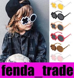 Cute Kids XO Sunglasses Cool Unique Designer Street Fashion Trend Boys Girls Shades Children Sun Glasses oculos UV400 20PCS4034138