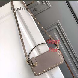 Fashion Vallenteno Stud Buckle Leather New Bags Shoulder Zipper Lady Designer Purse Minimalist Vo Rivet Calf Bag Handbag Lock Crossbody Woman Trend 2024 N4GU