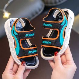 Sandali sandali per bambini alla moda estate scarpe da donna per bambini morbidi non slip boys sandals bidoni e scarpe da spiaggia per bambini 2-10 anni vecchio240510