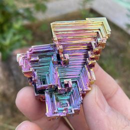 Decorative Figurines 78g Natural Bismuth Ore Rainbow Bright Metal Mineral Pyramid Specimen Art Artwork Healing Crystals Ornaments Home Decor