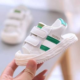 Sandals PU Leather Summer Childrens Sandals 2024 Trend Fashion Boys and Girls Beach Shoes Soft Sole Preschool ShoesL240510