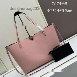 Top Shopping Shoulder Handbag Bags Cowhide Large Woman Capacity Valenteino Designer Totes 2024 Stud High Rivet Tote Layer Rock Bag Crossbody Trendy DURT