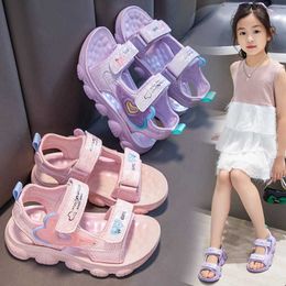 Sandals Summer girl sandals pink lightweight heart-shaped cute open toe girl shoes light purple fashion 100 soft non slip childrens sandalsL240510