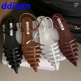 Sandals Fashion Pointed Toe Footwear Women Flats Shoes 2024 Summer Beach Female Buckle Strap Ladies With