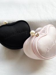 Storage Boxes Portable Heart Shape Letter Jewelry Box Fabric Soft Bag Fashionable Small Capacity Ins Cute Girl Makeup