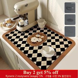 Carpets Super Absorbent Kitchen Rugs Anti Slip Dish Drying Mat Coffee Placemat Drain Pad Tableware Bottle Carpet Diatomite Bathroom