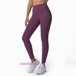 AAA Designer Lul Bekväm kvinnor Sport Yoga Pants High Elastic Nylon Womens midjade med en naken känsla tätt buk Lyftskinkor andningsbar kondition