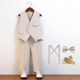 Clothing Sets Boys Wedding Set 2024 Spring/Summer Tank Top and Strap Pants Set Suitable for Children Bow for Childrens Birthday Performance ClothingL2405