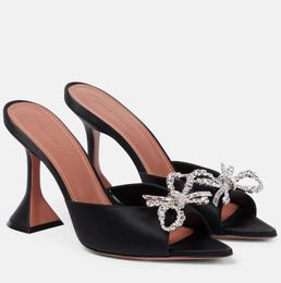 Top Brand Amina Muaddi Rosie Sandals Shoes Women Bow Embellished Leather Mules Slip On Slippers Party Wedding Jewelled Summer Lady High Heels #08777