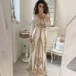 2023 Elegant Ivory Moroccan Kaftan Muslim Evening Dresses Long Sleeve Appliques Golden Lace Islamic Saudi Arabia Dubai Formal Party Gow 212L