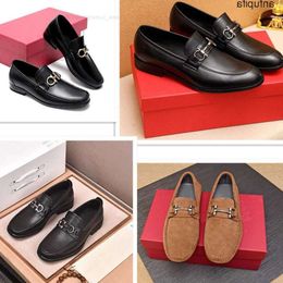 2024 High Quality Fashion Luxury New Mens Loafers Designer Dress s Shoes Brand Business Formal G ferragmoities ferragammoities ferregamoities feragamoities K9ZL