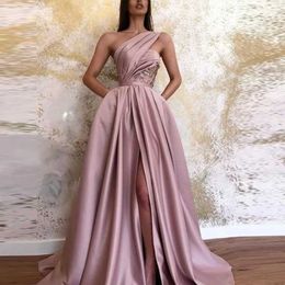 Runway Dresses Hot sale Pink sexy high slit slanted shoulder floor-length evening dress