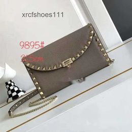 Purse Vo Crossbody Trendy Event Valentteno Small Chain Rivet Womens New Fashion Bag Leather Handbag Square 2024 Rock Cowhide Versatile Bags Lady Stud EAPW