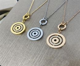 Womens Designer Jewellery custom gold chains calm circles necklace high version silver simple circularity pendants for women in silv9688698