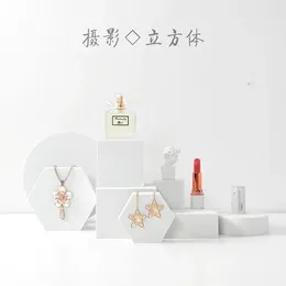 Decorative Plates 8PCS Geometric Cube Po Props Set Hard Foam Pography Background For Goods Jewellery Cosmetics White