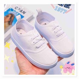 26O0 Sneakers Childrens Shoes Kindergarten Indoor Dance Boys and Girls Student White Cloth Little S d240513