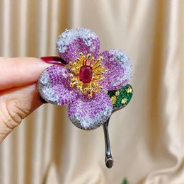 Brooches Luxury Flower Brooch Female Exquisite Inlaid Sparking Corsage Gift Women Wedding Jewellery Winter Accessories Pins