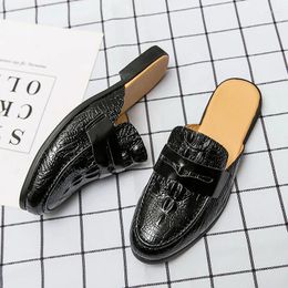 Casual Shoes Summer Semi-slippers Crocodile Skin Loafers Flat Bottom Comfor Men Designer Half Slippers Luxury