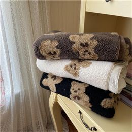 Blankets Cartoon Bear Lamb Fleece Blanket First Emperor Simple Ins Style Shawl Office Casual Warm Nap