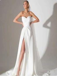 Runway Dresses Simple and elegant wedding dress with side slit A-line floor long skirt white strapless sleeveless dress 2024 new model