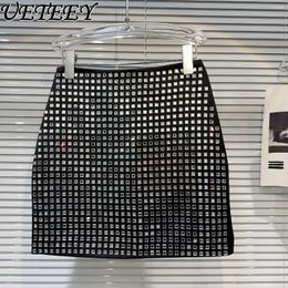 Skirts 2024 Summer Catwalk Celebrity Heavy Industry Black Short For Women Square Rhinestone Girl Hip Mini Skirt