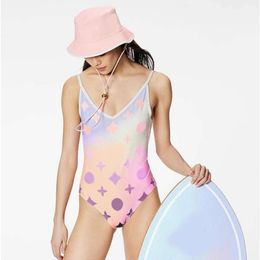 2024 Summer Fashion Designer High-end Womens Swimsuit Swimwear Bathing Suits Bikini Maillot De Bain Beach Sexy Mix Color Match ggitys VODA