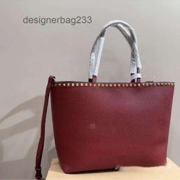 Valenteino Vo Bags Hand-held Woman Tote Purse Shopping High-capacity Rivet Grain Designer Shoulder Crossbody Stud Large W Rock Bag 2024 VBG3
