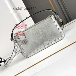 Crossbody Designer Purse Handbag Vo Rivet Lock Bag New Stud Bags Fashion Valentteno Calf Leather Lady 2024 Buckle Zipper Shoulder NTHZ