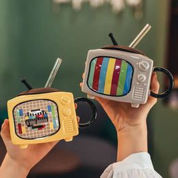 Creative retro 3D TV ceramic coffee cup TV shape milk beer cup with lid family cup beverage 240510