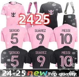 24/25 Messis Miami Suarez Soccer Jerseys Inters Kit Kit 2023 2024 Terceira camisa de futebol de casa Away Women Women Intermiami Jogador Martinez Sergio Luis Plus Size S-4xl