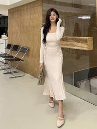 Casual Dresses Retro Women Beige Elegant Square Necked Long Sleeved Party Dress Autumn Office Pleated Bandage Fishtail Trend Fashion