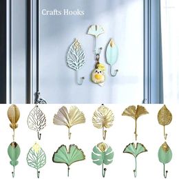 Hooks Green Golden Metal Leaf Crafts Ornaments Hook Gifts Wall Decor Door Decoration Iron Art Hanger For Home Clothes Hats Keys