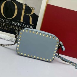 Lady Crossbody Event Bags Rock Stud S Vo Vallenteno Purse 2024 Genuine Leather Women New Bag Shoulder Versatile Small Rivet Top Layer Cowhide PAKQ