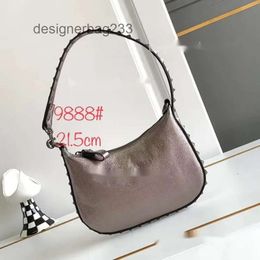 Handbag Crossbody Valenteino Stud Litchi Bags Bag V-button Shoulder Underarm Vslings 2024 Zipper Event Pattern Summer Designer Hobo Vo New YCGT