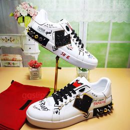 Designer lässige Schuhe für Männer Frauen Luxus Low Flat Sneakers weiße Graffiti Außergewöhnliche Outdoor Dirty Casual Shoes Trainer mit Kasten