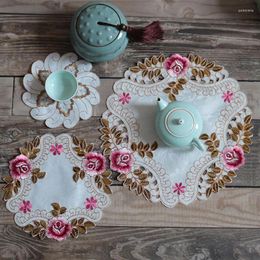 Table Mats Luxury Rose Flower Embroidery Place Mat Cloth Wedding Christmas Dining Placemat Kitchen Decoration And Accessories